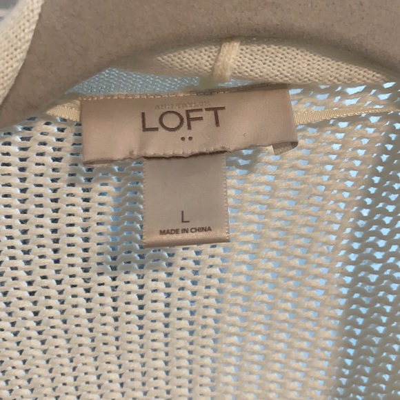 Cream colored draped cardigan - Picture 2 of 3